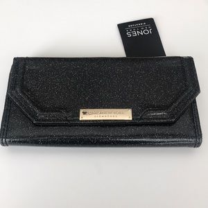 NWT trifold black wallet